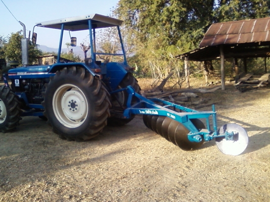 รถไถ FORD 6610