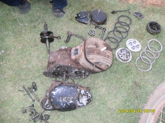 หาบมาขายครับ DT100 อะไหล่ครบๆ 4,500.-(หรือไว้เป็นอะไหล่สำรอง)