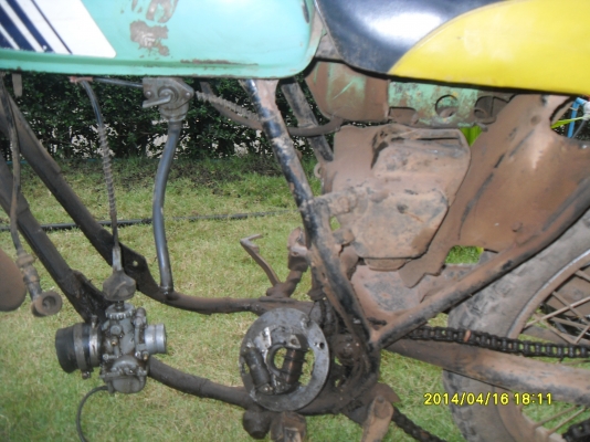 หาบมาขายครับ DT100 อะไหล่ครบๆ 4,500.-(หรือไว้เป็นอะไหล่สำรอง)