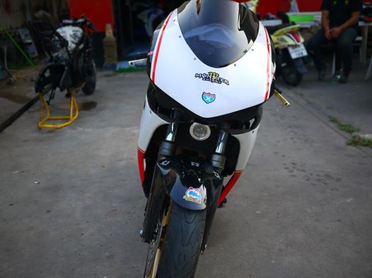 ขาย CBR400 แฟริ่ง Ducati1198 พร้อมทะเบียนแท้ท่อสูตรลั่นๆ