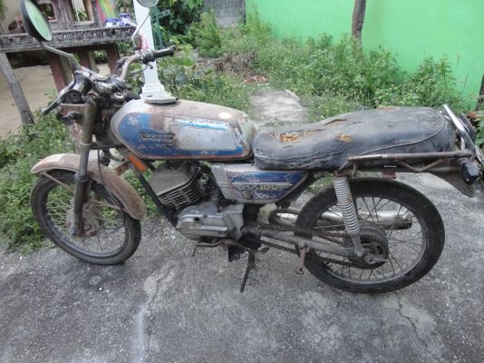 ขาย YAMAHA RX-100 พร้อมเล่ม+เอกสารพร้อมโอน สนใจติดต่อ 081-005-8785