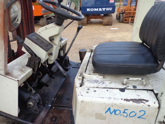 ขายรถยก NISSAN EH02 เครื่องดีเซล ติดต่อคุณจิ๊ด โทร. 089-7949488