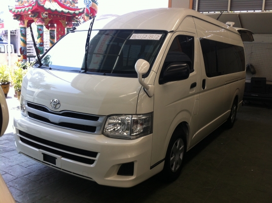 ขายราคาพิเศษ รถตู้เบนซิน เครื่อง 2.7 VVTI เกียร์ออโต้