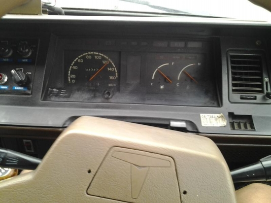 ขาย Toyota Hiace ตาหวานปี 89 สภาพสวยเดิมๆ เครื่อง ช่วงล่าง ดีมากเบาะครบ สีแตกตามรูป แอร์อาจต้องเติมน้ำยาเพิ่มนิดหน่อย รถไม่ค่อยได้ใช้งาน ดูรถได้ที่บ้าน อ.สทิงพระ สงขลาครับ