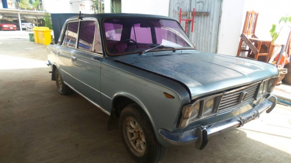 ขายรถ Fiat 125 ทะเบียนโอน 27,000 บาท