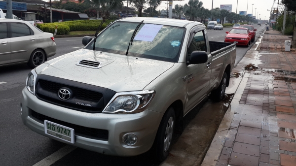 ขายด่วนมากๆ กระบะ Vigo ตอนเดียว เครื่อง 3.0 ปี 2010