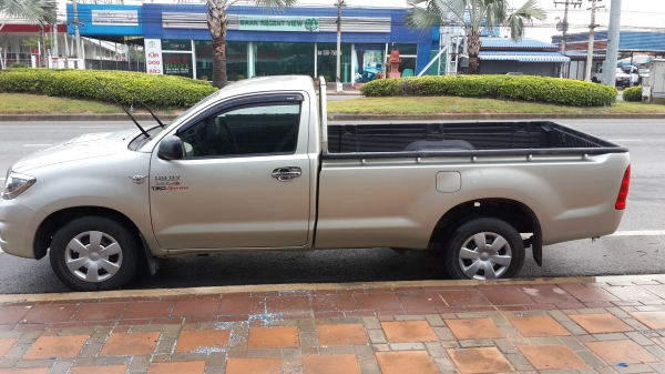 ขายด่วนมากๆ กระบะ Vigo ตอนเดียว เครื่อง 3.0 ปี 2010