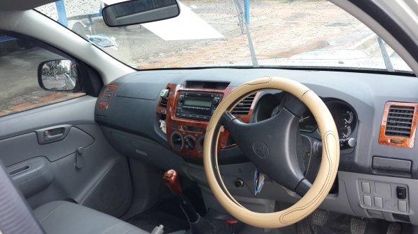 ขายด่วนมากๆ กระบะ Vigo ตอนเดียว เครื่อง 3.0 ปี 2010