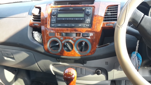 ขายด่วนมากๆ กระบะ Vigo ตอนเดียว เครื่อง 3.0 ปี 2010