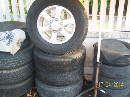 แม็กอีซูซุ พร้อมยาง 245 70 16   1ชุด