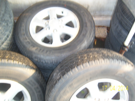 แม็กอีซูซุ พร้อมยาง 245 70 16   1ชุด