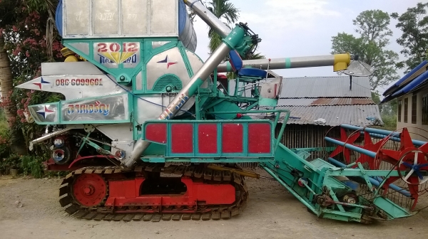 ด่วนดีๆถูกๆรถเกี่ยวข้าว+พร้อมเทรลเลอร์หกล้อ 729000 บาท