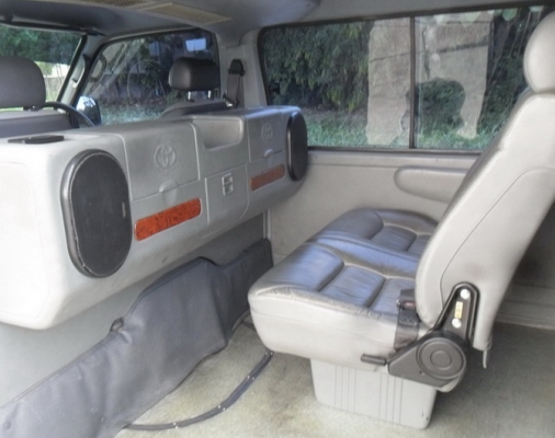 รถตู้ HIACE หัวจรวด LH 172  ปี46 สีเดิมทั้งคัน