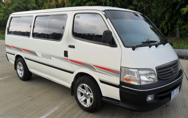 รถตู้ HIACE หัวจรวด LH 172  ปี46 สีเดิมทั้งคัน