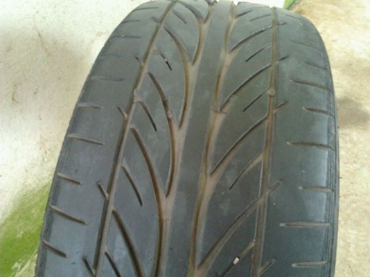 ขายยางขอบ 195/50/15 สภาพสวย 4 เส้น