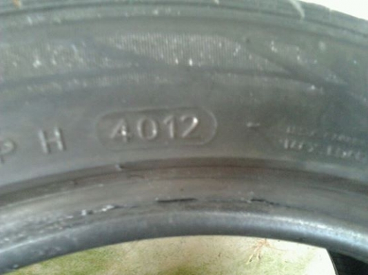 ขายยางขอบ 195/50/15 สภาพสวย 4 เส้น