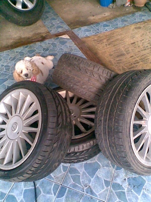 แม็กcarlsson 5 รู รถเบนซ์ ขอบ18