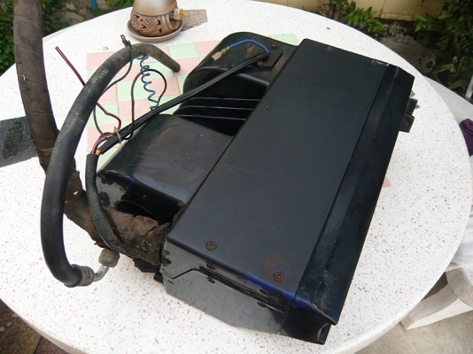 ขายตู้แอร์แขวนหน้าปรับได้แบบ 3 ช่อง 1000ถ้วน