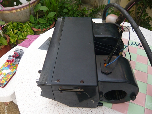 ขายตู้แอร์แขวนหน้าปรับได้แบบ 3 ช่อง 1000ถ้วน