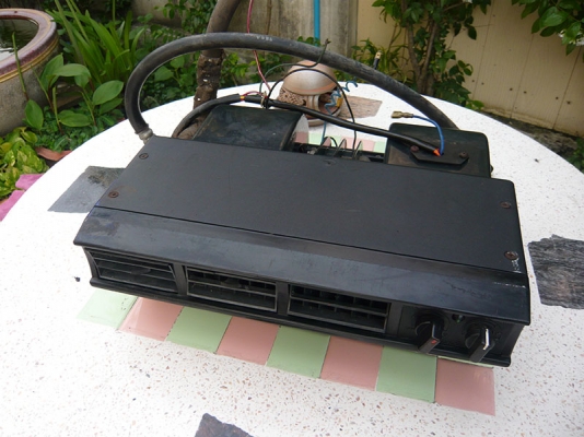 ขายตู้แอร์แขวนหน้าปรับได้แบบ 3 ช่อง 1000ถ้วน