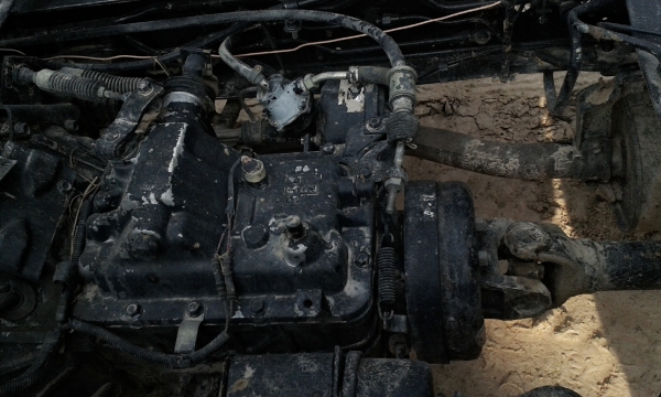 ขาย IZUSU NRR 195 HP ดั้มพ์นอกแท้ๆ เพิ่งต่อเสรจ ไม่มีการเลือนช่วง ทำแต่กระบะใหม่ รับประกันความงาม