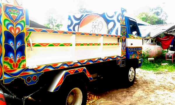 ขาย IZUSU NRR 195 HP ดั้มพ์นอกแท้ๆ เพิ่งต่อเสรจ ไม่มีการเลือนช่วง ทำแต่กระบะใหม่ รับประกันความงาม