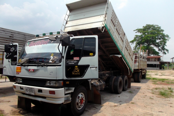 ขายด่วนรถสิบล้อFM3Mดรั้มเครือง240แรงม้าปี39ขายแม่ตัวเดียว