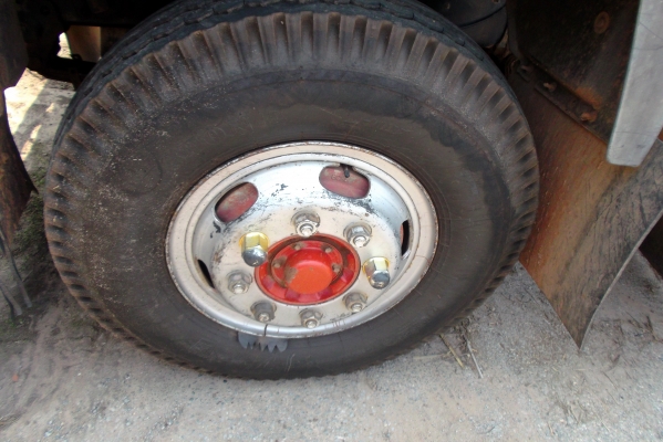 ขายด่วนรถสิบล้อFM3Mดรั้มเครือง240แรงม้าปี39ขายแม่ตัวเดียว