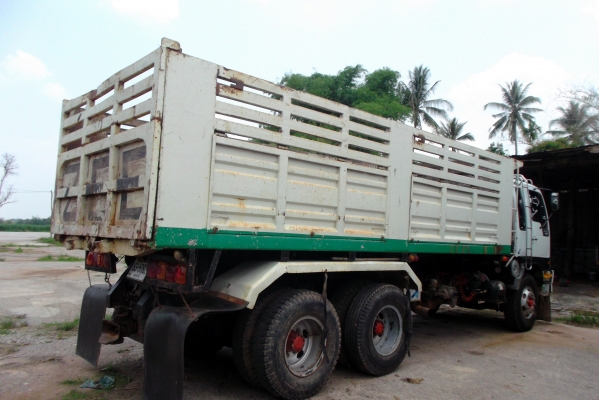 ขายด่วนรถสิบล้อFM3Mดรั้มเครือง240แรงม้าปี39ขายแม่ตัวเดียว