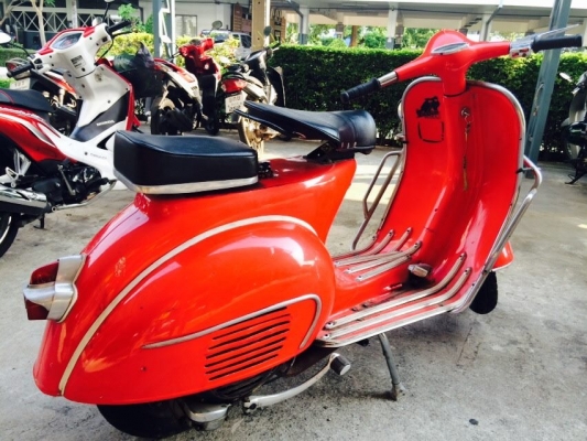 ขาย Vespa 64 อินเดีย เครื่อง PX No book มาพร้อมของแต่งสวยๆ ราคา 34,500 บาทครับ มีเอกสารอินวอย รับเทรินทุกรุ่นครับ สนใจคุยกันได้ครับ 082 633 6557 โป้งครับ