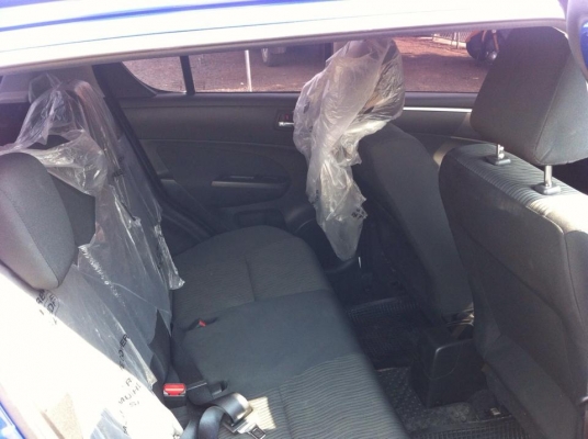 ขายดาวน์ Swift1.25 GLX (ตัวท็อป)สีน้ำเงิน 160,000ต่อรองได้ค่ะ ขายดาวน์ Swift1.25 GLX (ตัวท็อป)สีน้ำเงิน 160,000ต่อรองได้ค่ะ