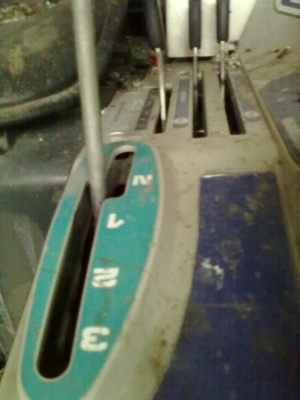 ขายรถเกี่ยวข้าวในราคาที่คุณสัมผัสได้