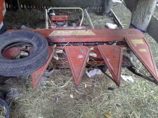 ขายรถเกี่ยวข้าวในราคาที่คุณสัมผัสได้