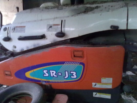 ขายรถเกี่ยวข้าวในราคาที่คุณสัมผัสได้