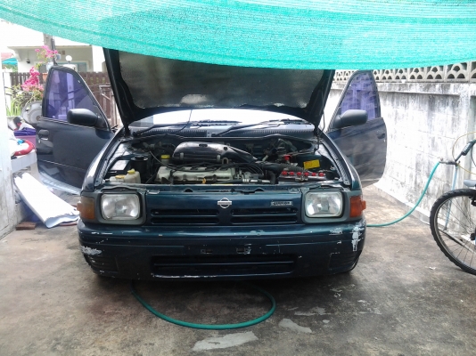 Nissan NVเบนซินออโต้ติดแก๊ส