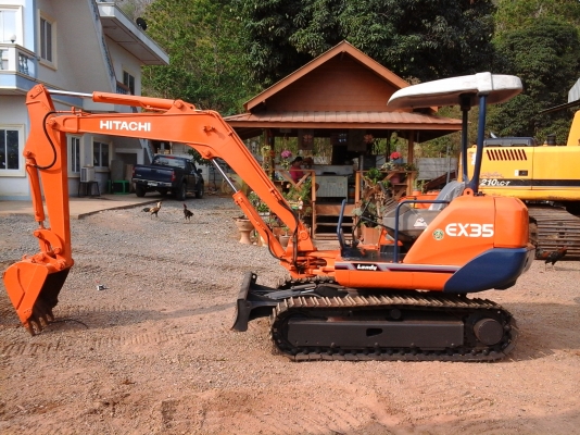 ขายรถขุด(FROM&amp;JAPAN)HITACHI ex35ไม่เคยใช้งานในไทย100\%