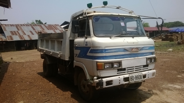 ขายรถดั้ม 6 ล้อ km 310