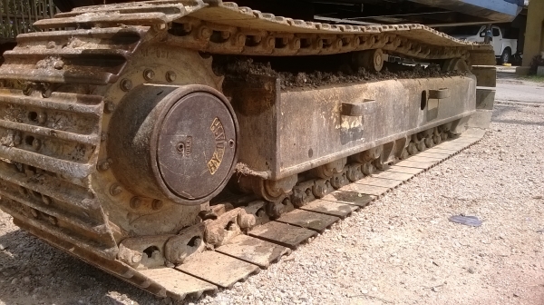 ขายรถแม็คโค komatsu Pc120-3 ขายรถแม็คโค komatsu Pc120-3