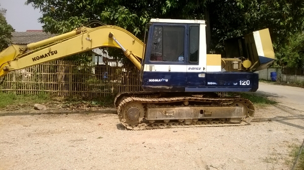 ขายรถแม็คโค komatsu Pc120-3 ขายรถแม็คโค komatsu Pc120-3
