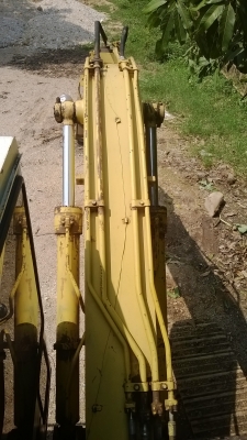 ขายรถแม็คโค komatsu Pc120-3 ขายรถแม็คโค komatsu Pc120-3