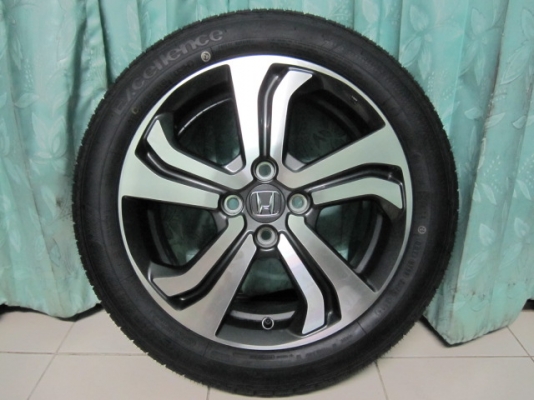 ขายล้อแม็กพร้อมยางป้ายแดง Honda City ตัวท๊อป ปี 14 ขอบ 16