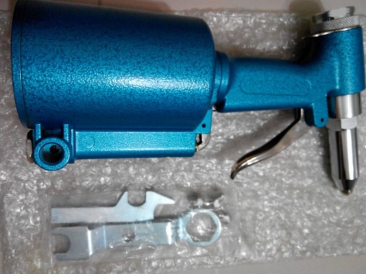 เครื่องยิงรีเวทลม