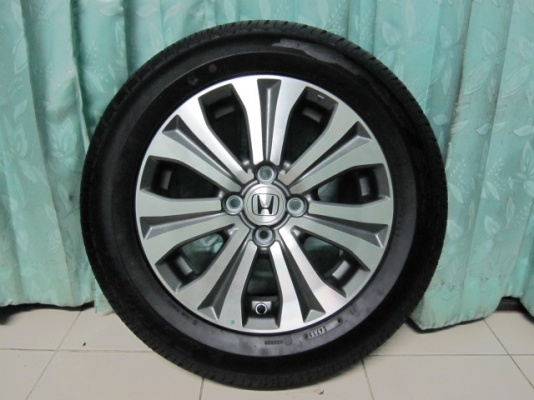 ขายล้อแม็ก HONDA FREED พร้อมยางป้ายแดงขอบ 15