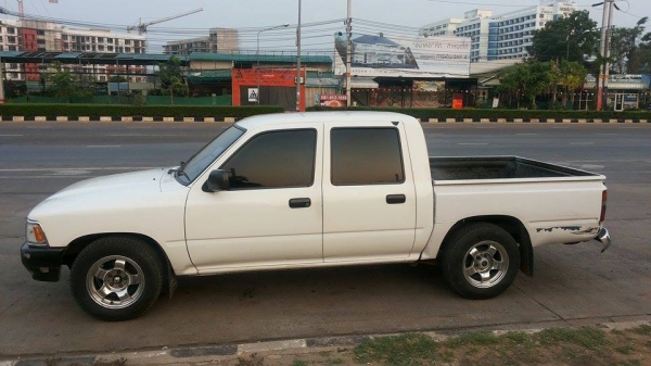 ไมตี้ x 4 ประตู รถบ้านสวยๆครับ ปี 36