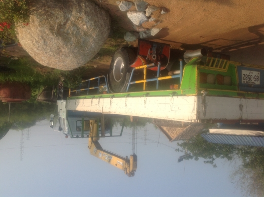 รถบรรทุกติดเครน