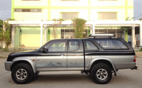 4WD AIRBAG,ABS รถสวยไม่เคยชน/เดิมทั้งคัน 082-381-6797