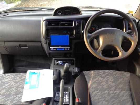 4WD AIRBAG,ABS รถสวยไม่เคยชน/เดิมทั้งคัน 082-381-6797