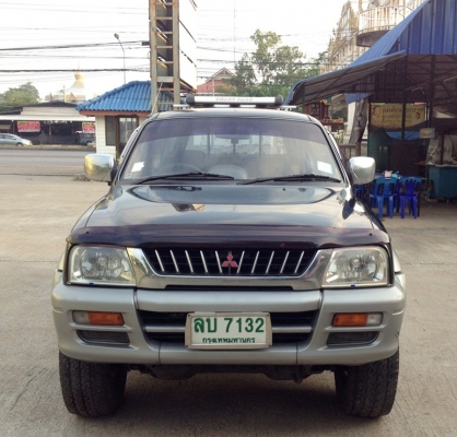 4WD AIRBAG,ABS รถสวยไม่เคยชน/เดิมทั้งคัน 082-381-6797