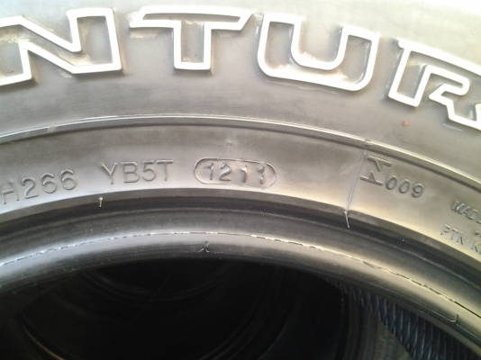 ขายยางสวยๆครับ 30-9.50R15 ปี11 4เส้น ดอกเหมือนใหม่ ขาย 6500 บาท ขายยางสวยๆครับ 30-9.50R15 ปี11 4เส้น ดอกเหมือนใหม่ ขาย 6500 บาท