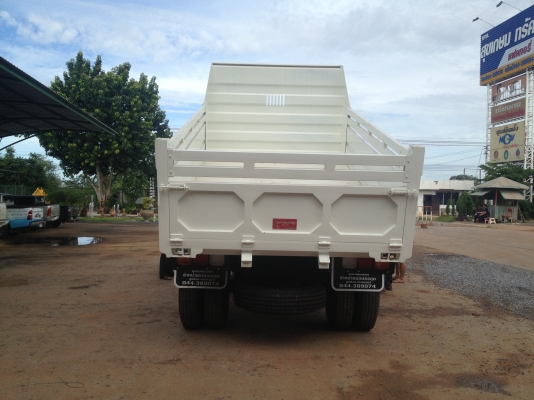 ขายไม่แพงครับ FUSO เครื่อง 185 แรงม้ากระบะดั้มพ์ ยาว 3.80 เมตร กว้าง 2.20 เมตร  ทำใหม่ทั้งคัน สภาพสวยมากน่าใช้ครับ